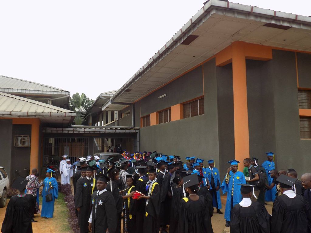 Cérémonie de remise des diplômes UNIKI